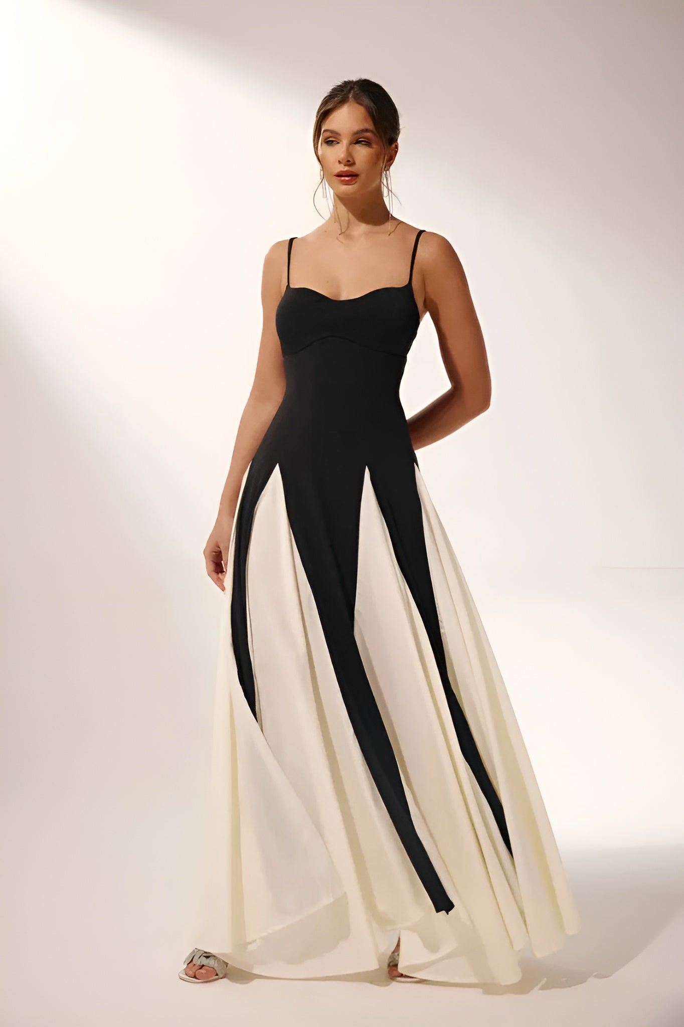 Lora - Maxi Dress